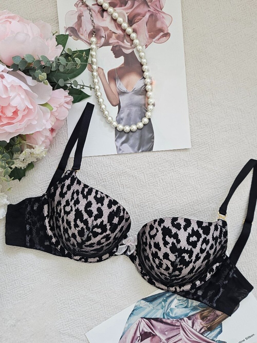 Victoria's Secret Very Sexy Leopard Lace Padded Demi Bra - 34D